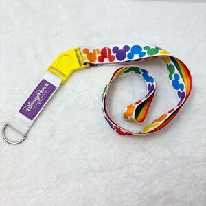 Disney Parks Rainbow Pride Reversible Lanyard Mickey Icons/Rainbow Stripes‎